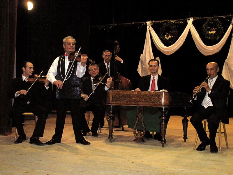 Mezei Ernő zenekara